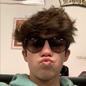 Meet your Posher, Griffin